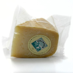 Tomme de Chèvre fermière affinée au lait cru
